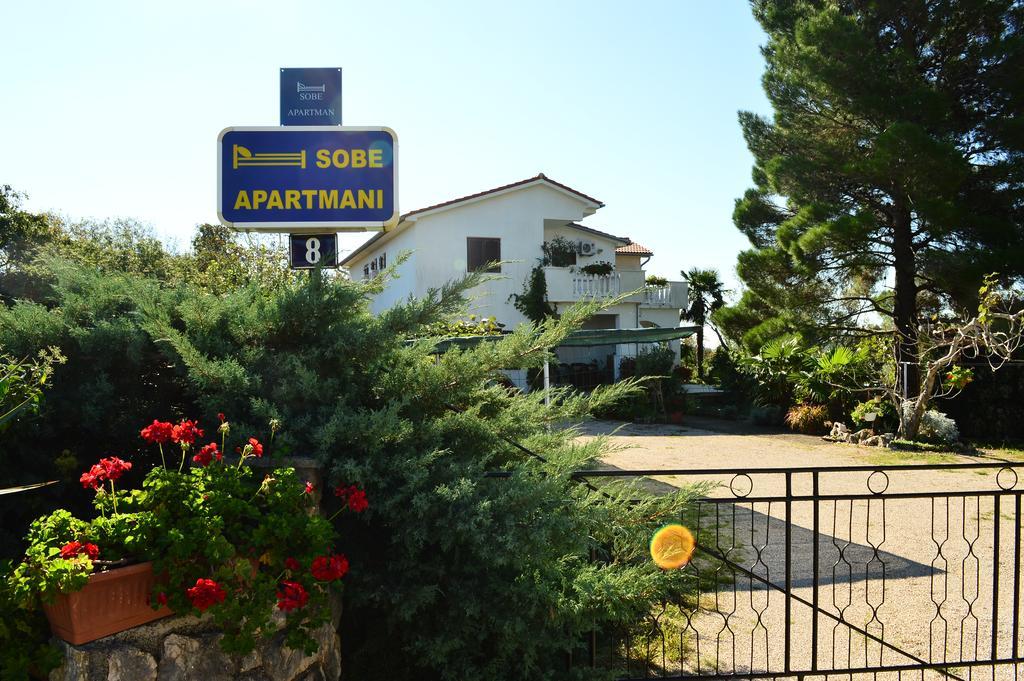 Apartments Stivic Pinezići المظهر الخارجي الصورة