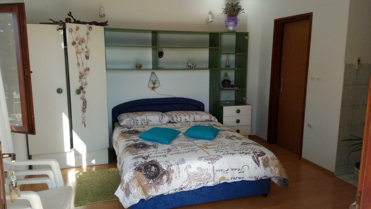 Apartments Stivic Pinezići المظهر الخارجي الصورة